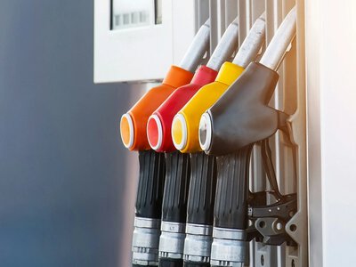 Вартість пального в Україні стабільна, але окремі мережі вже підвищують ціни