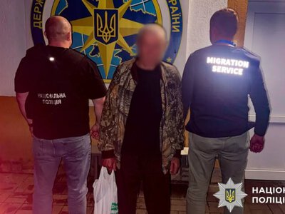 У селі Комори Вараського району викрили нелегального мігранта з Білорусі
