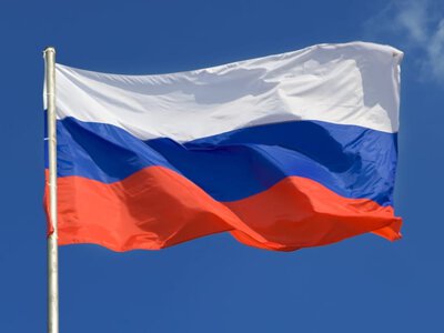 Діряве небо до самого Сибіру: Z-блогери обурені дефіцитом бензину та бійками на АЗС (Відео)