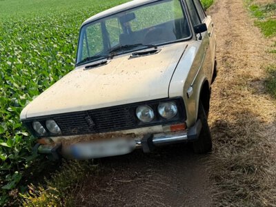 На Київщині чоловік викрав автомобіль односельця та залишив його в полі