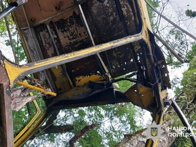 Росіяни атакували маршрутку в центрі Херсона та автомобіль у Дніпровському районі — 2 загиблих, 8 поранених