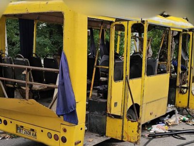росіяни атакували дроном маршрутку у центрі Херсона: постраждали 8 цивільних