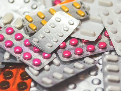 У Рівному судитимуть лікаря, який виписував собі наркотичні препарати через електронну систему