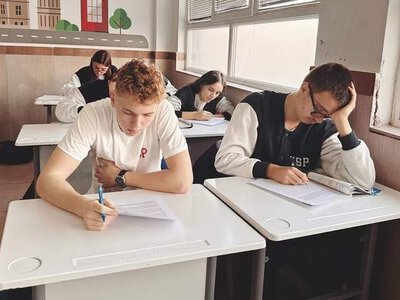 Набрали 200 балів з двох предметів на НМТ