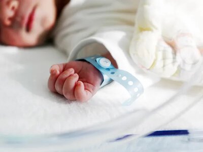 У Франківську арештували жінку, яку підозрюють у продажі новонародженого сина за 20 тисяч доларів