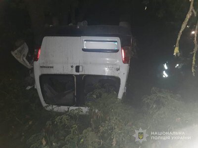 На Волині – смертельна ДТП: авто в’їхало у стовп і перекинулося