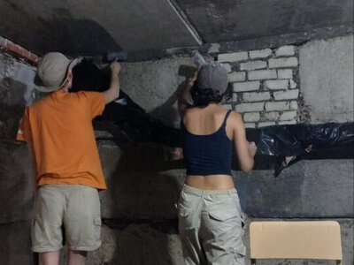 У Шостці завершили ремонт укриття завдяки волонтерам із різних регіонів України