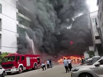 Пожежа на фабриці в Китаї забрала життя 28 людей