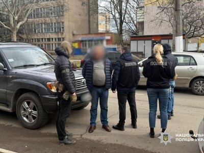 В Одесі судитимуть іноземця, який за 11 тисяч євро обіцяв чоловікам “зробити болгарином”