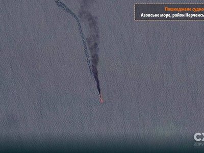 Супутник зафіксував ураження суден тіньового флоту РФ в Азовському морі, – Схеми