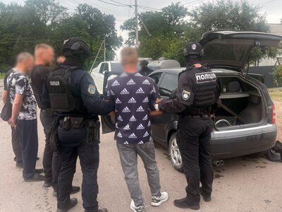 У Хорошівській громаді чоловіка підозрюють у незаконній торгівлі зброєю