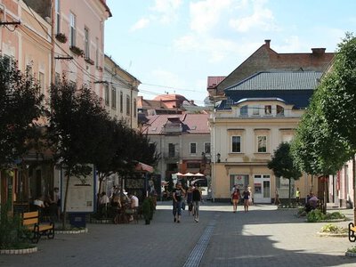 В Ужгороді запрацює центр «Вільні разом» для переселенців з Херсонщини