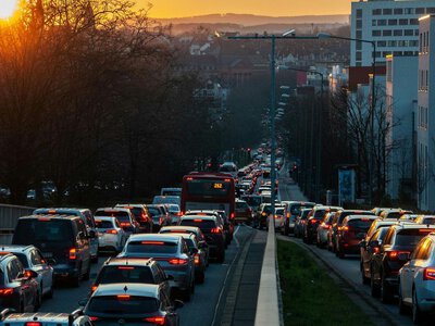 У Києві змінили рух громадського транспорту через нічну атаку