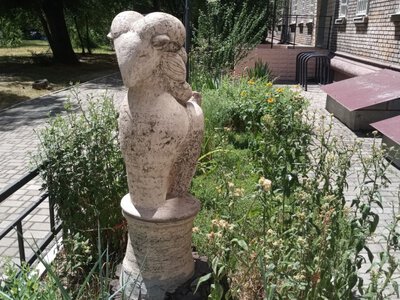 У центрі Запоріжжя стоять скульптури, зроблені дітьми - фото