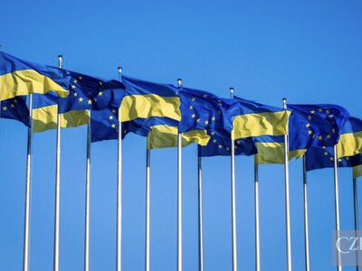 У ЄС кількість людей з України під тимчасовим захистом зросла до 4,38 млн
