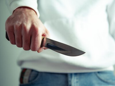 На Полтавщині суд взяв під варту чоловіка, який із ножем напав на поліціянтів