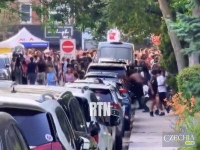 У Торонто під час вуличного фестивалю Salsa сталася стрілянина. Відео