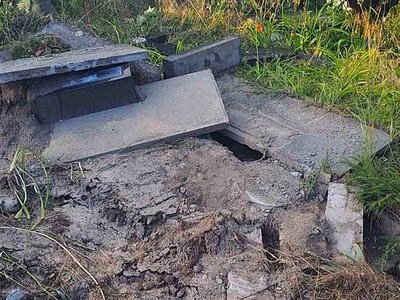 В Осколе похитили с кладбища памятный танк Т-70 — Разрушив много могил