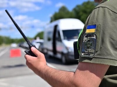 У пункті пропуску «Краківець» утворилися великі черги на вʼїзд в Україну