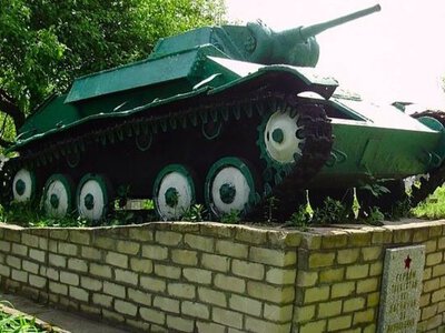 Невідомі викрали танк-пам’ятник Другої світової війни з кладовища на Харківщині неподалік лінії фронту