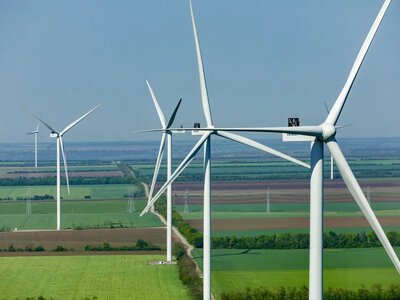 Хто залишиться без роботи після переходу на зелену енергетику?