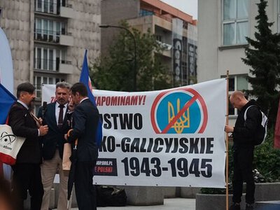 Без руки Кремля не минулося: у Варшаві пройшов Волинський марш з антиукраїнськими наративами