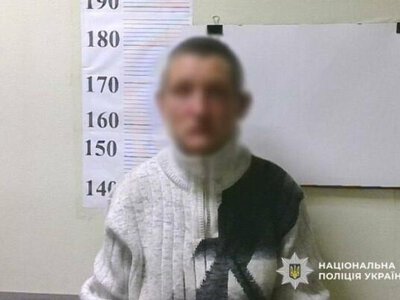 У Києві стало небезпечно навіть у кав'ярнях: пенсіонера пограбували серед білого дня