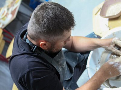 Як глина допомагає пораненим нацгвардійцям відновлюватися 