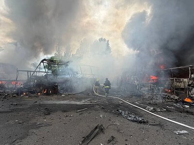 РФ атакувала транспортну інфраструктуру Одещини, згоріли шість автобусів