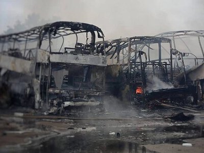 Російська атака по Одесі: пошкоджено автотранспортне підприємство, троє постраждалих