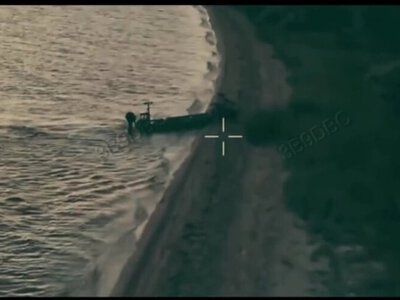 Україна вперше у світі провела бойову операцію, поєднавши морський і наземний дрони