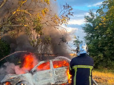 На Буковині під час руху згорів автомобіль Škoda Octavia