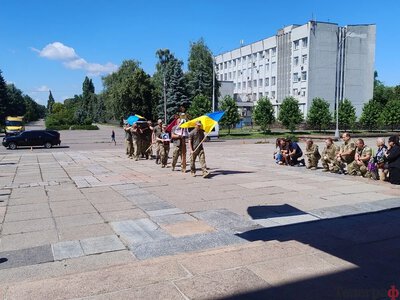 «Був одним з найкращих військовослужбовців дивізіону»: у Кременчуці попрощалися з полеглим на війні Владиславом Хоменком