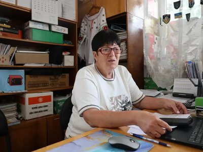 121 ВПО оселились в Архангельському на Херсонщині 80% полів розмінували