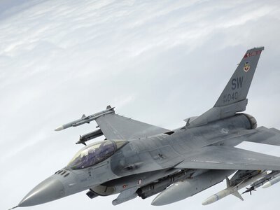 Українські пілоти F-16 отримали нові можливості: Міноборони повідомило про важливу поставку