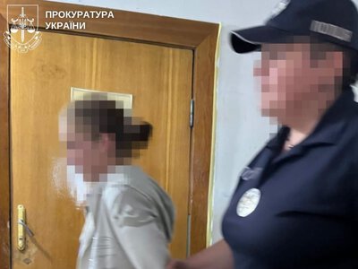 На Хмельниччині жінку засудили до 2,5 років ув’язнення за доведення шестимісячного сина до критичного виснаження