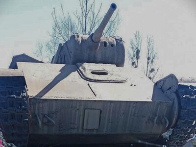 На кладовищі в Харківській області викрали макет танка