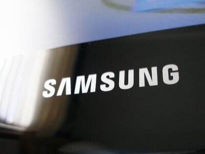 Samsung випускатиме новітні ШІ-чипи для Tesla
