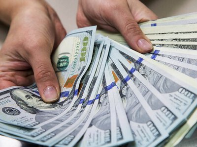 Курс долара на міжбанку підскочив — що означають дані торгів
