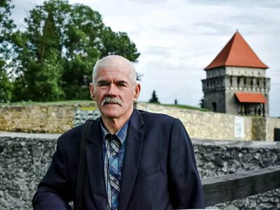  Запрошують на виставку світлин у замку на Тернопільщині 