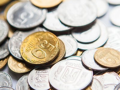 Не поспішайте викидати старі копійки: за окремі монети готові платити тисячі гривень