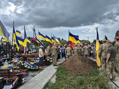 В Бердичеві попрощались з Юрієм Буряковим, який воював з перших днів повномасштабного вторгнення