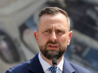 Польський міністр оборони заявив, що придатні до служби українці мають повернутися на батьківщину
