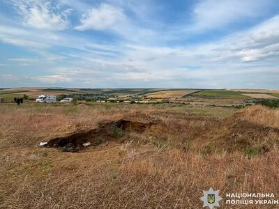 На Одещині 14-річного підлітка засипало піском у кар’єрі: він загинув