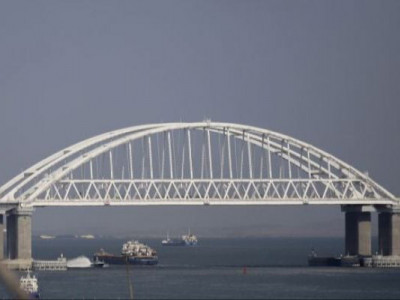 Стратегія повної ізоляції: Роберт Мадяр Бровді пояснив, чому ЗСУ не знищують Кримський міст