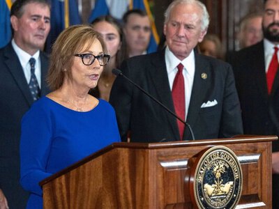 Сестра Ліндсі Грема зайняла його місце на посаді сенатора США