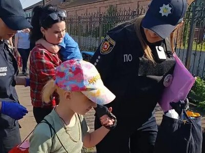 Евакуювали 12 людей із Донеччини на Рівненщину, серед них – дворічний хлопчик