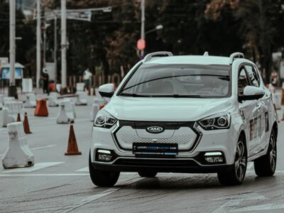 Сертифікація авто в кілька кліків: в Україні запустять новий електронний реєстр для водіїв 