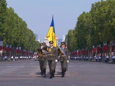 Українські військові пройшли маршем на параді до Дня взяття Бастилії в Парижі