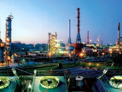 Суд визнав банкрутом найстаріший НПЗ України: що буде з активами, які пов'язували з Коломойським